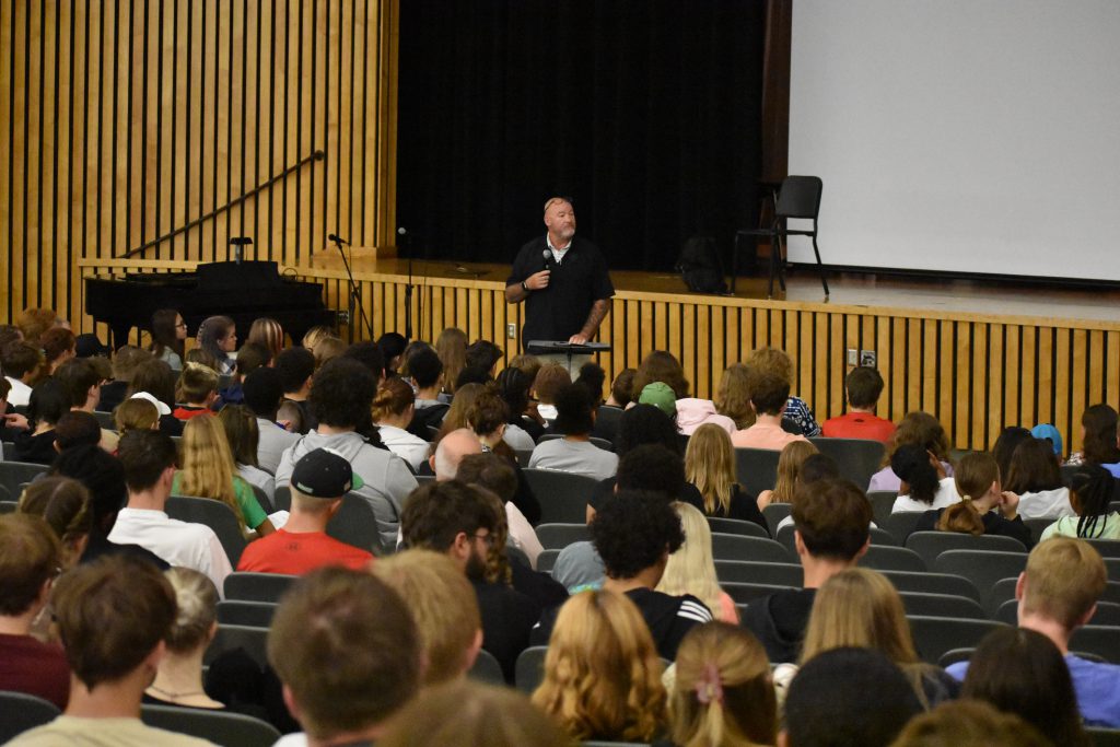 Jeff Yalden speaking at assembly
